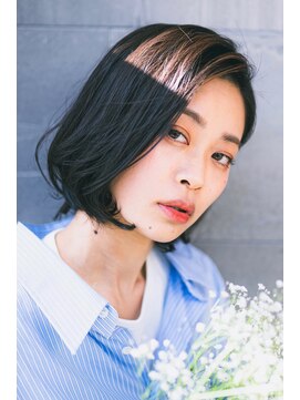 ニーイチイチ(211) 似合わせカットイメチェン/大人ガーリー/ナチュラルボブ