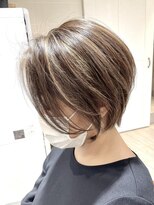 アルクバイネオリーブ 荻窪店(arc by neolive)&nbsp;前下がりショート×ナチュラルハイライトベージュ