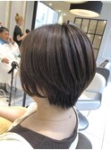 ひし形ショート 耳掛けショート グレージュカラー 銀座