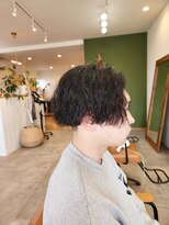 ヨハク(yohak)&nbsp;センターパート×パーマ