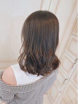 ルッソリベラ 池袋(Lusso libera) ニュアンスカラー/艶髪