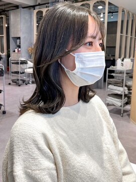 ラベルムバイエーケー(La Belleme by AK) くびれミディ&ブリーチなしオリーブグレージュ