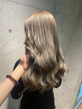 ミラージュ 船橋(Miraju) シルバーベージュ/似合わせカット[船橋/エクステ/ダブルカラー]