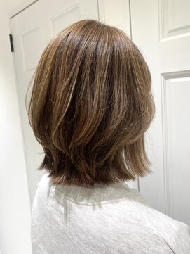 アーティ(aaty) 白髪ぼかしハイライト