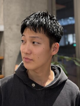 グラッシー(GLASSY) スペインカール/スパイキーショート/フェザーパーマショート