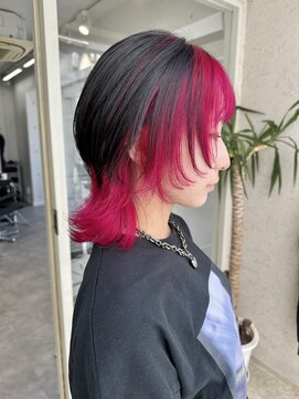 シーン(seen) ○ウルフカットのインナーカラー　ロングウルフクラゲウルフ