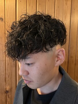 コトノハ 新屋敷町店(kotonoha) 波打ちパーマ×スキンフェード