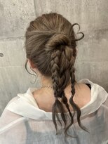 ディアーバイラポールヘア(Dear by RAPPORT HAIR)&nbsp;編みおろしハートアレンジ