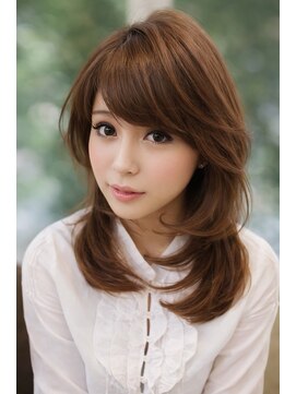 ラブーム(La Boom) ミディアム　顔周りレイヤー