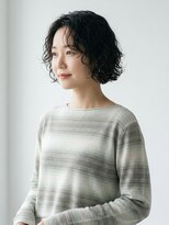 キビト(kibito) 黒髪パーマ大人ボブパーマセンター分けボブパーマ曙橋若松河田