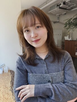 ガーランドギンザ(Garland Ginza) ミディアムレイヤーアッシュベージュ大人ナチュラル