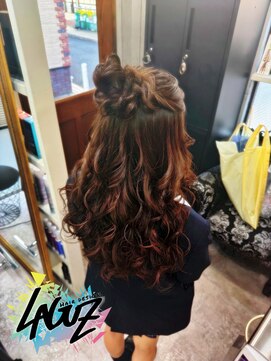ラグズ 茅ヶ崎(LAGUZ) 【ヘアセット】 ルーズカール・ハーフアップアレンジ