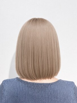 アン(Hair make un) ミルクティーベージュ/ピンクベージュ/ブリーチ/ミルクティー