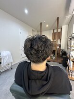ガゼボ(Gazebo)&nbsp;【20代後半メンズ】清潔感と遊び心を両立する大人の洗練パーマ