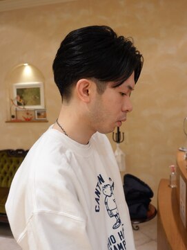 オアシスアヴェダ ザ・ペニンシュラ東京(OASIS AVEDA) メンズヘア・センターパート・メンズパーマ・日比谷有楽町