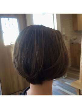 シュエット(Chouette) 手グシでも決まるナチュラルショート