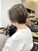グラフ 蔵前(GRAFF) ハイライト/ハンサムショート/前下がりショート/白髪ぼかし蔵前