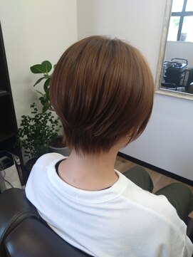 ユニ ヘアサロン イシグロ(yuni HAIRSALON ishiguro) ツーブロックショートボブ