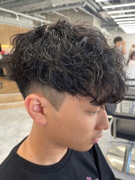 ラヴィズムバイフィフス(LUVISM by fifth) 波巻きパーマツイストスパイラルパーマメンズ万代新潟駅