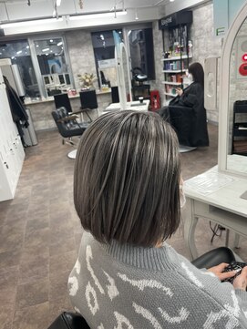 リファイン バイ アフィナー 本厚木店(Refine by Afinar) 【本厚木/本厚木駅】シャドールーツ［KONOSUKE］