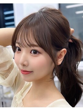 アフロートリノ(AFLOAT Leino) 結んでも可愛い顔まわり 前髪顔まわりおくれ毛 サイドバング