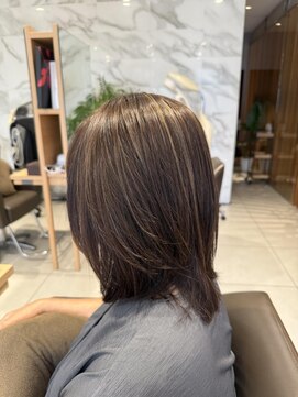 キャリ(CALI) ナチュラルハイライト田町・三田・美容室・平林