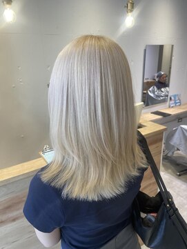 リタ(rita.) まつだて/ホワイトブロンド/艶髪/オージュア