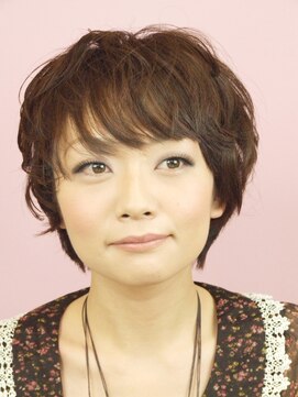 ジャイアントビービー(GIANTB B) 前髪の束感がキュート&おしゃれ系♪