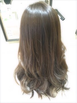 トリコ 梅田茶屋町店(trico) 柔らか巻髪風ツヤ髪カール【トリコ梅田茶屋町店】