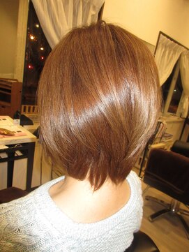 コア フィール ア デイ(COIFFURE A DAY) 【見附今町】M3Dシルバーアッシュ