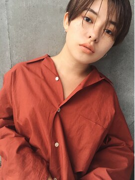 ルーム(Loom.) 〈スタイリング簡単〉外国人風センターパートショート