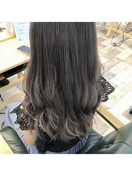 フレームス(FRAMES) グレージュグラデーション