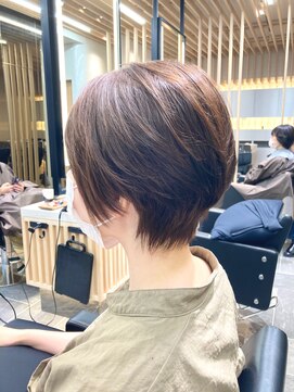 ラテ 渋谷(LATTE) 小顔 くびれショート