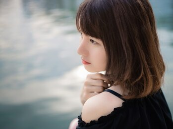 ヘアーズフゥ(hairs fuu)の写真/【カット+艶カラー¥8000】種類豊富なカラー有◎独自の配合とダメージの少ない施術で色持ちを叶えます♪