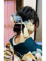 ルーシィヘアークラブ&nbsp;成人式　三つ編みシニヨンスタイル