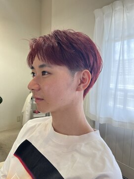 ヘアデザイン ジル(Jill) ボルドーカラー/センターパート