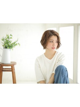 今までなかった“艶感”と“透明感”を実現！上品でお洒落なカラーで艶のある髪色に。