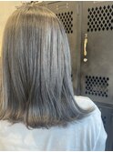 アッシュグレー大人可愛い透明感立体感グレージュエアストレート
