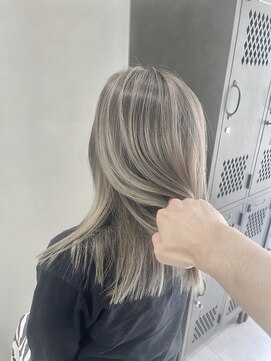 フェリア 松山(Feria) 【Feria松山】バレイヤージュ/グレージュバレイヤージュ