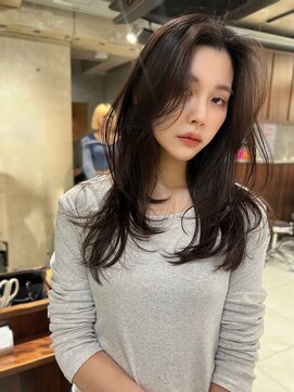 サイン 表参道(SIGN) 韓国ヘアーハッシュカットレイヤーカットグレージュブリーチ無し