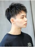 横顔がカッコいいツーブロックアップバング