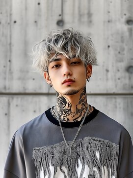 イル(iLe.) ブリーチ/スペインカール/スパイキーショート/ブルーブラック