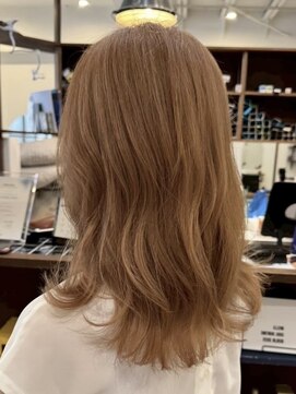 ルイ(ROUIS produced by LUCK 津田沼) エイジング毛/ブリーチ/ヘーゼルブラウン/オレンジブラウン