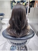 グレージュカラー　赤み消しカラー