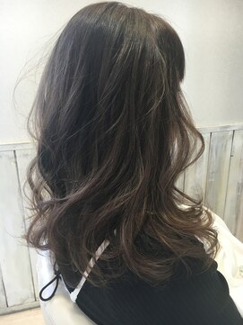 ファーストエンド 三ツ屋店(1st END.) モテセミデイ