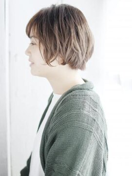 ナル 白山神社参道通り店(nalu) 透け感バングのふんわりカール