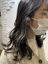 リアン(Lien)&nbsp;Lien☆インナーホワイトベージュ×小顔巻き×オリーブカラー