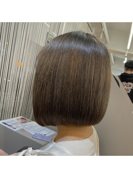 ジエクト ヴィシア(The Ect VIXIA) ぱつっとボブ×髪質改善トリートメント×美髪ケア