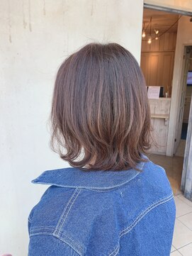 エイミーバイアフロート(amie by afloat) 【結城】ハイライトで透明感アップ☆ヌーディーカラーくびれロブ