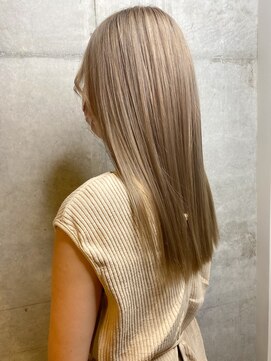 アヴァンス 光明池店(AVANCE.) ハイトーンベージュ